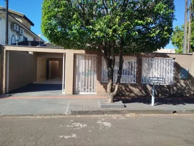 Casa com 4 Quartos à venda, 190m² no Jardim do Leste, Londrina