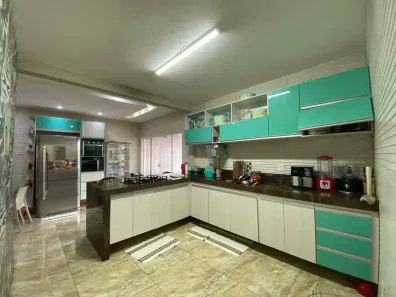 Casa com 3 Quartos à venda, 200m² no Saci, Teresina