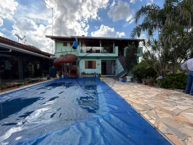 Fazenda/Sítio com 4 Quartos à venda, 1000m² no , Piracaia