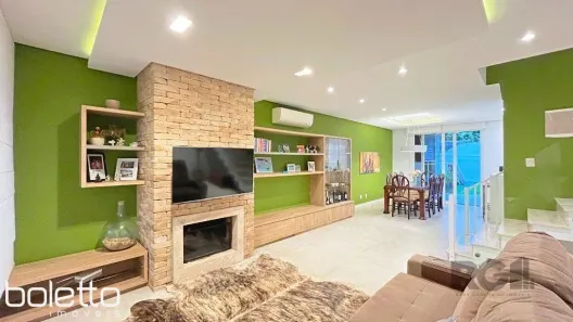 Casa com 3 Quartos à venda, 231m² no Espírito Santo, Porto Alegre