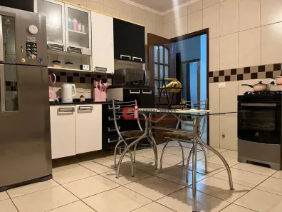 Sobrado com 3 Quartos à venda, 158m² no Parque Florianópolis, Jaguariúna