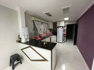 Sobrado com 2 Quartos à venda, 214m² no Parque das Américas, Mauá