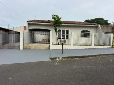 Casa com 2 Quartos à venda, 300m² no Parque Residencial Tuiuti, Maringá