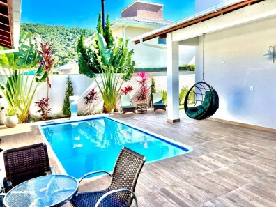 Casa com 3 Quartos à venda, 252m² no Ingleses do Rio Vermelho, Florianópolis