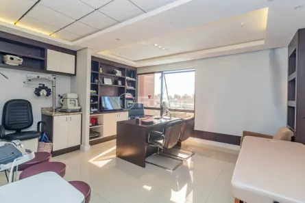 Sala Comercial à venda, 37m² no Mont Serrat, Porto Alegre