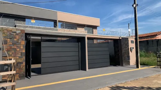Casa com 3 Quartos à venda, 196m² no Jardim Marques de Abreu, Goiânia