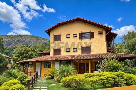 Apartamento com 2 Quartos para alugar, 80m² no Nogueira, Petrópolis