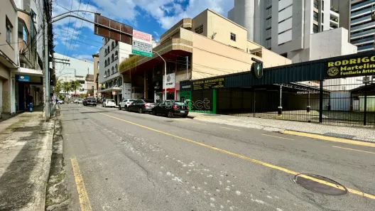 Casa com 3 Quartos para alugar, 231m² no São Mateus, Juiz de Fora