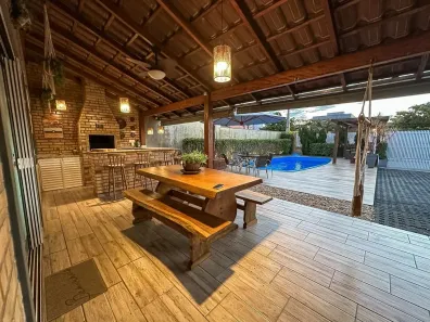 Casa com 4 Quartos à venda, 240m² no Centro, Penha