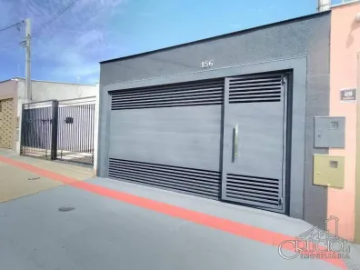 Casa com 2 Quartos à venda, 80m² no Jardim Montecatini, Londrina