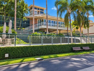 Sobrado com 4 Quartos à venda, 290m² no Loteamento Arboreto dos Jequitibás (Sousas), Campinas