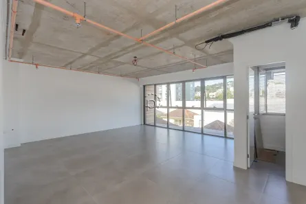 Sala Comercial à venda, 47m² no Tristeza, Porto Alegre