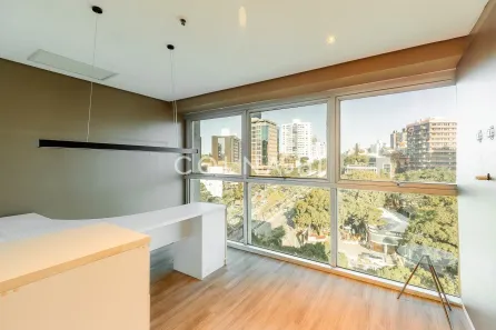 Sala Comercial à venda, 118m² no Petrópolis, Porto Alegre