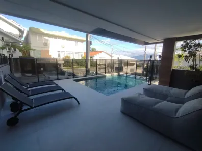 Apartamento com 2 Quartos à venda, 135m² no Coqueiros, Florianópolis