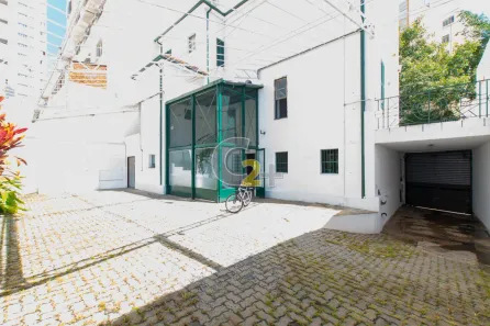 Casa com 4 Quartos para alugar, 640m² no Santa Cecília, São Paulo