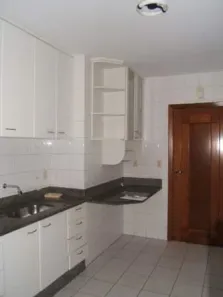 Apartamento com 3 Quartos para alugar, 130m² no Praia da Costa, Vila Velha