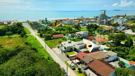 Casa com 2 Quartos à venda, 112m² no Barra do Saí, Itapoá