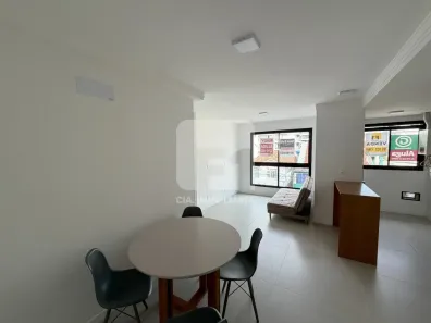 Apartamento com 2 Quartos à venda, 70m² no Centro, Florianópolis