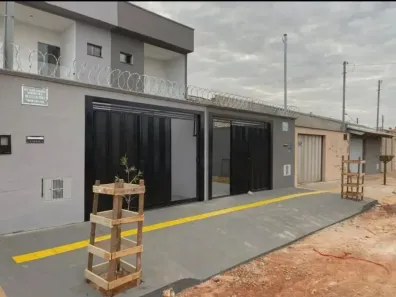 Sobrado com 2 Quartos para alugar, 120m² no Jardim São José, Goiânia