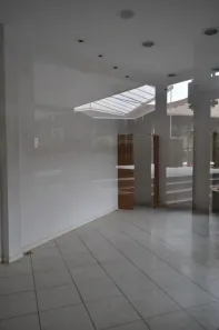 Ponto Comercial à venda, 30m² no Pedro do Rio, Petrópolis