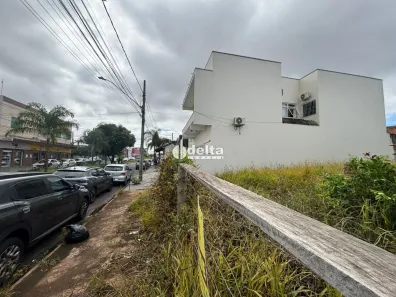 Lote/Terreno à venda, 530m² no Granada, Uberlândia