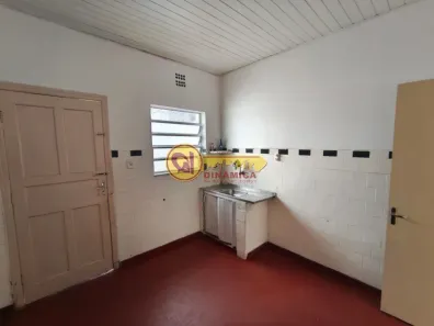 Casa com 2 Quartos para alugar, 60m² no Saúde, São Paulo