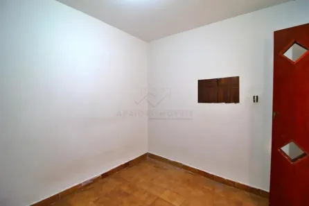 Sobrado com 2 Quartos para alugar, 200m² no Vila João Ramalho, Santo André