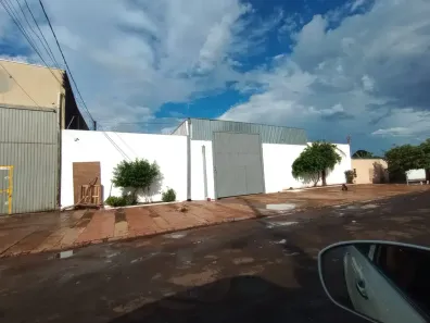 Galpão/Depósito/Armazém com 4 Quartos à venda, 840m² no Vila Piratininga, Campo Grande