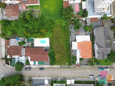 Lote/Terreno à venda, 684m² no Atiradores, Joinville