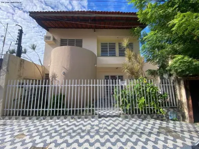 Casa com 10 Quartos à venda, 320m² no Parreão, Fortaleza