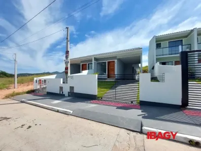 Casa com 3 Quartos para alugar, 95m² no Sertão do Maruim, São José