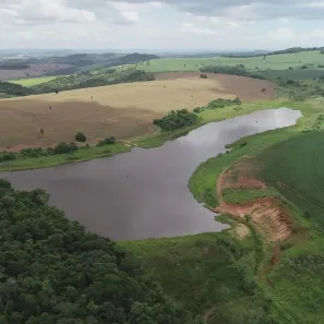 Fazenda/Sítio com 3 Quartos à venda, 16667750m² no , Taquarituba