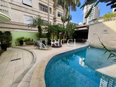 Casa com 5 Quartos à venda, 500m² no Gonzaga, Santos