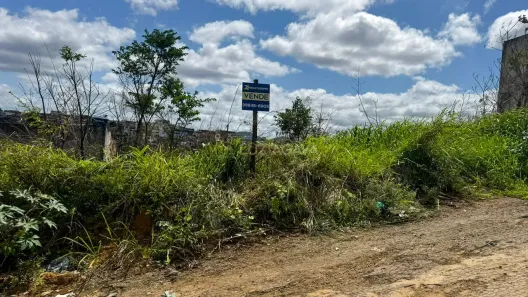 Lote/Terreno à venda, 252m² no Parque Gramado, Cariacica