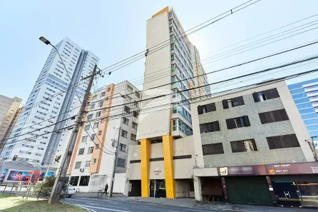 Apartamento com 2 Quartos para alugar, 58m² no Centro, Curitiba