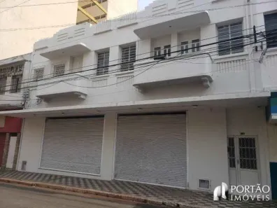 Prédio Comercial com 5 Quartos para venda ou aluguel, 327m² no Centro, Bauru