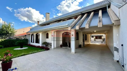 Casa com 6 Quartos à venda, 351m² no Xaxim, Curitiba