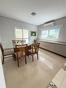 Casa de Condomínio com 3 Quartos para alugar, 197m² no Jardim Imperial, Cuiabá