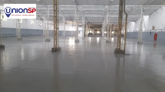 Galpão/Depósito/Armazém à venda, 3950m² no São Pedro, Osasco
