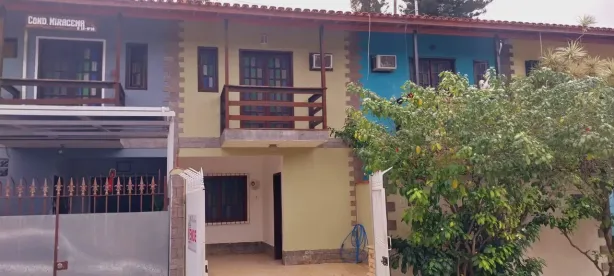 Casa de Condomínio com 2 Quartos à venda, 82m² no Palmeiras, Cabo Frio