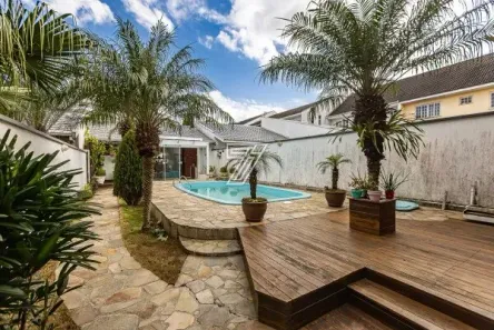 Sobrado com 4 Quartos à venda, 189m² no Tarumã, Curitiba