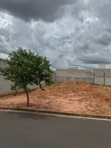 Lote/Terreno à venda, 200m² no Jardim Leonor, Guapiaçu