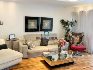 Casa com 4 Quartos à venda, 307m² no Vila Gumercindo, São Paulo