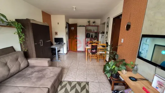 Apartamento com 1 Quarto à venda, 42m² no Zona 07, Maringá