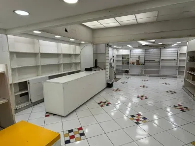Ponto Comercial para alugar, 290m² no Copacabana, Rio de Janeiro
