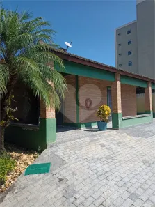Casa com 3 Quartos para venda ou aluguel, 450m² no Vila Mogilar, Mogi das Cruzes