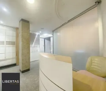 Sala Comercial à venda, 35m² no Bom Fim, Porto Alegre