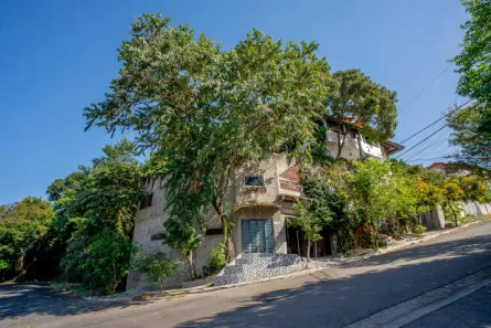 Imóvel Comercial à venda, 357m² no Jardim Pacaembu, Atibaia