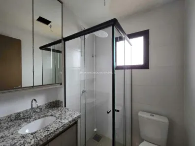 Apartamento com 2 Quartos para alugar, 70m² no Vila Maria Helena, Uberaba