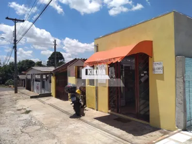 Imóvel Comercial com 3 Quartos à venda, 70m² no Uvaranas, Ponta Grossa